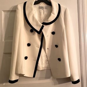 Tahari blazer